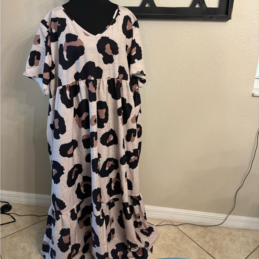 Shein Curve Leopard Print V Neck Maxi Size 4X